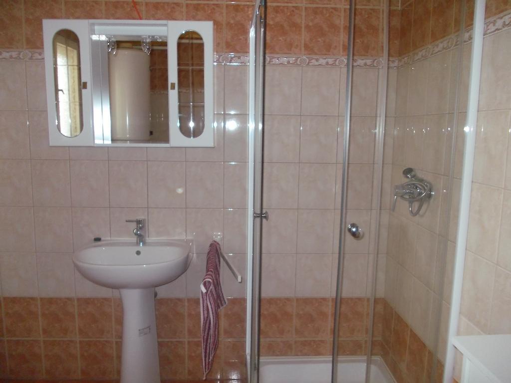Helga Apartman Mako Phòng bức ảnh